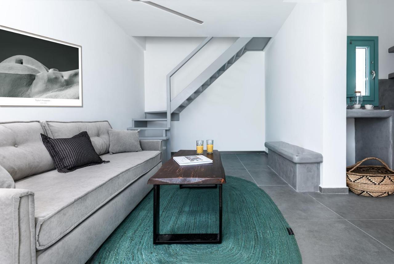 Santa Irina Luxury Sunny Lofts Hotel Perivolos  Exterior photo